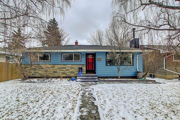 RENOVATED - Spacious main floor 3 bedrooms in Fairview