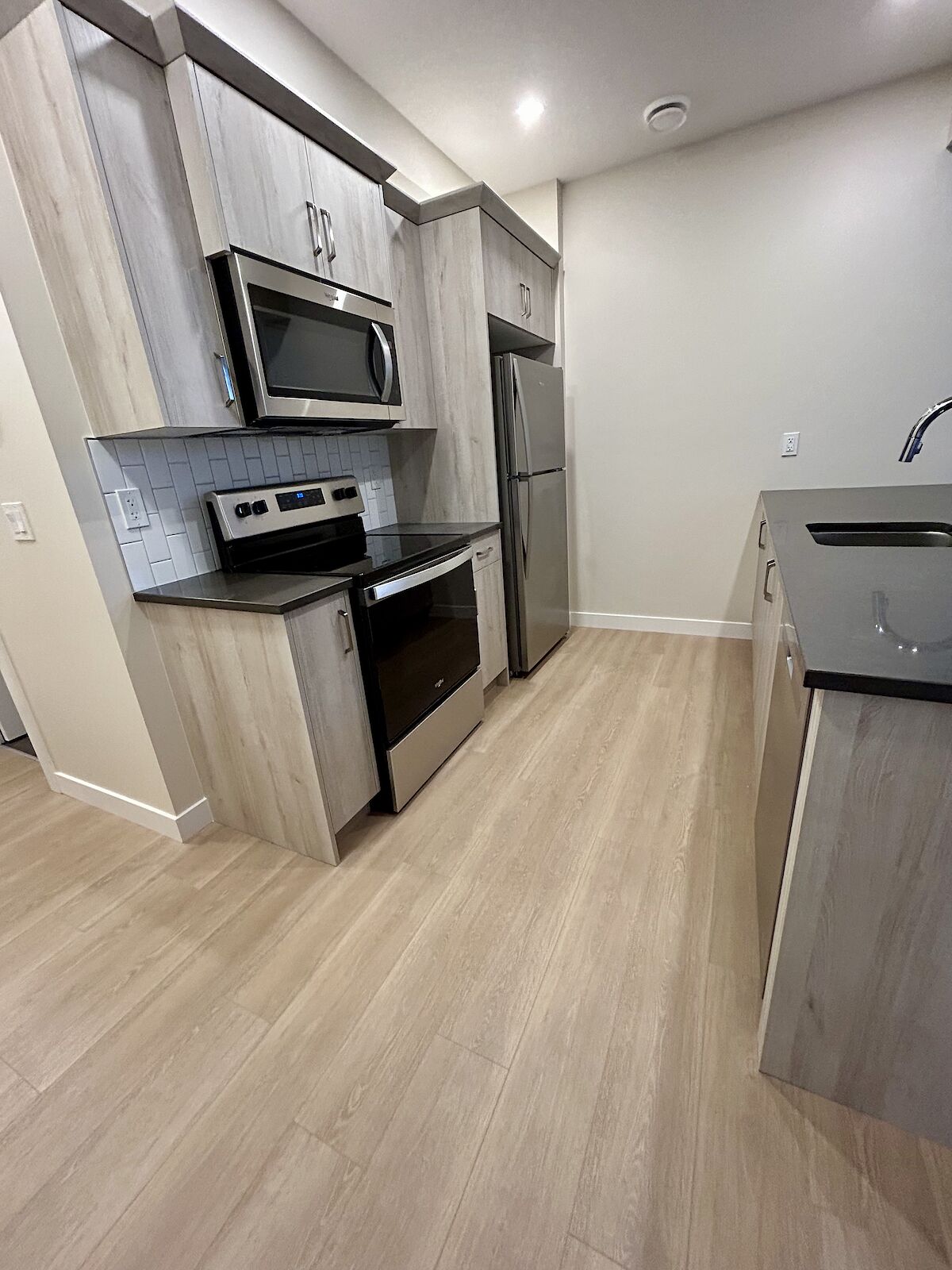 Calgary 2 bedrooms Basement for rent. Property photo: 595304-1