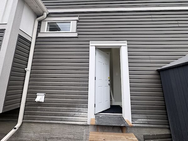Calgary 2 bedrooms Basement for rent. Property photo: 595630-3