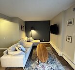 Cozy Inner City 2 Bed, 1 Bath Condo