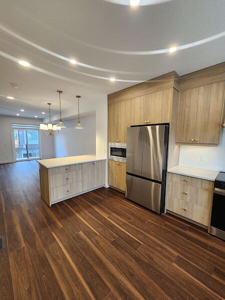Calgary 2 bedrooms Townhouse for rent. Property photo: 595978-2