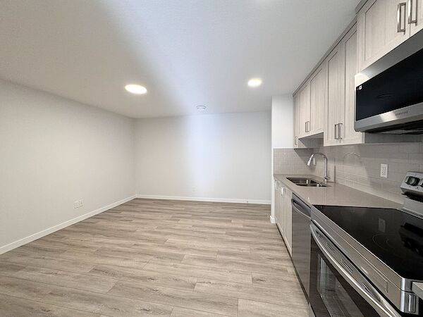 Calgary 2 bedrooms Basement for rent. Property photo: 596438-3