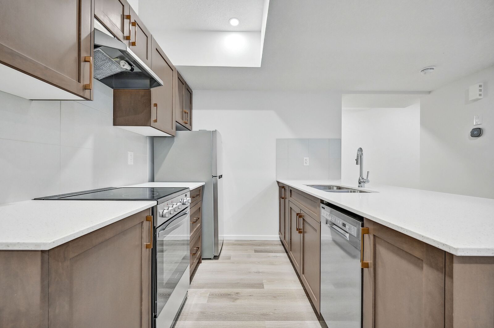 Calgary 1 bedroom Basement for rent. Property photo: 597195-1