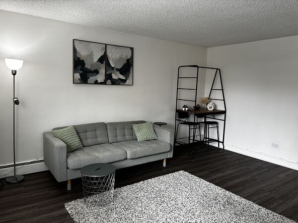 Calgary 1 bedroom Condo Unit for rent. Property photo: 598015-2