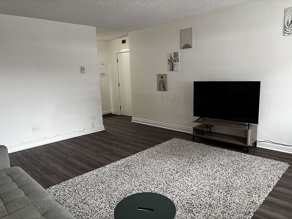 Calgary 1 bedroom Condo Unit for rent. Property photo: 598015-3
