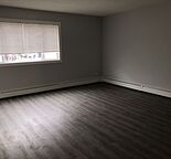 Large 1 bedroom, unfurnished apartment in the Beltline available Oct. 1. $1200!