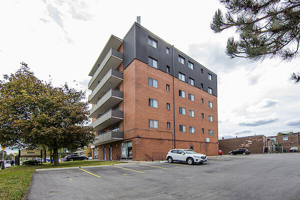 Brampton 2 bedrooms Apartment for rent. Property photo: 598477-3