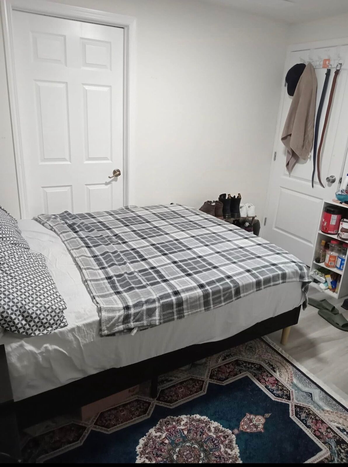 Calgary 1 bedroom Room For Rent for rent. Property photo: 598551-1