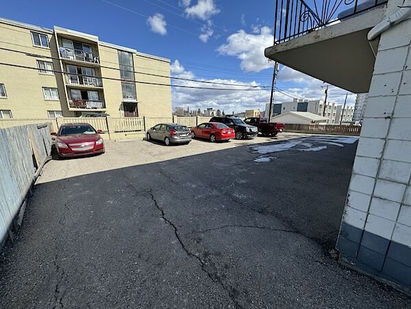 Calgary 1 bedroom Condo Unit for rent. Property photo: 598613-3