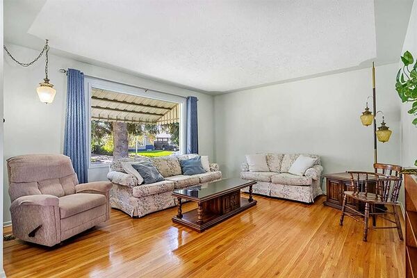 Calgary 2 bedrooms Main Floor for rent. Property photo: 598775-3