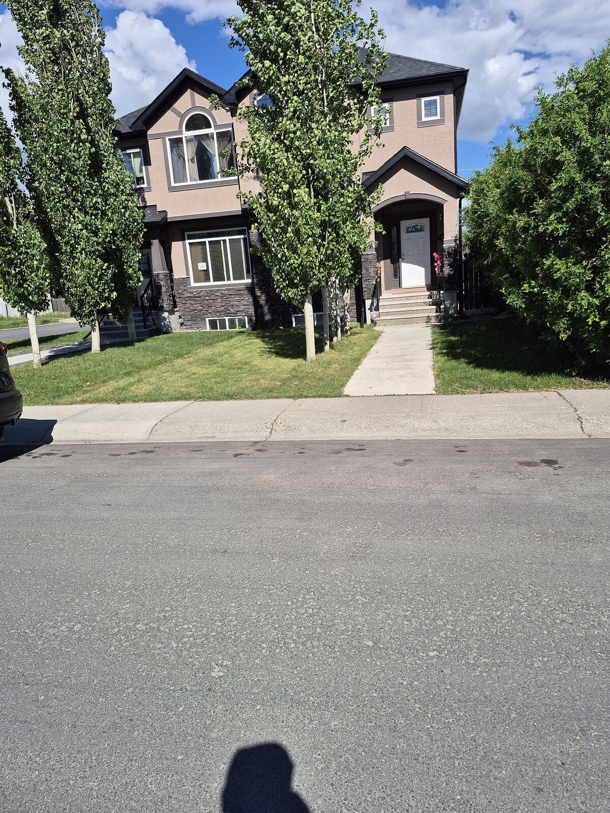 Calgary 3 bedrooms Duplex for rent. Property photo: 598888-1