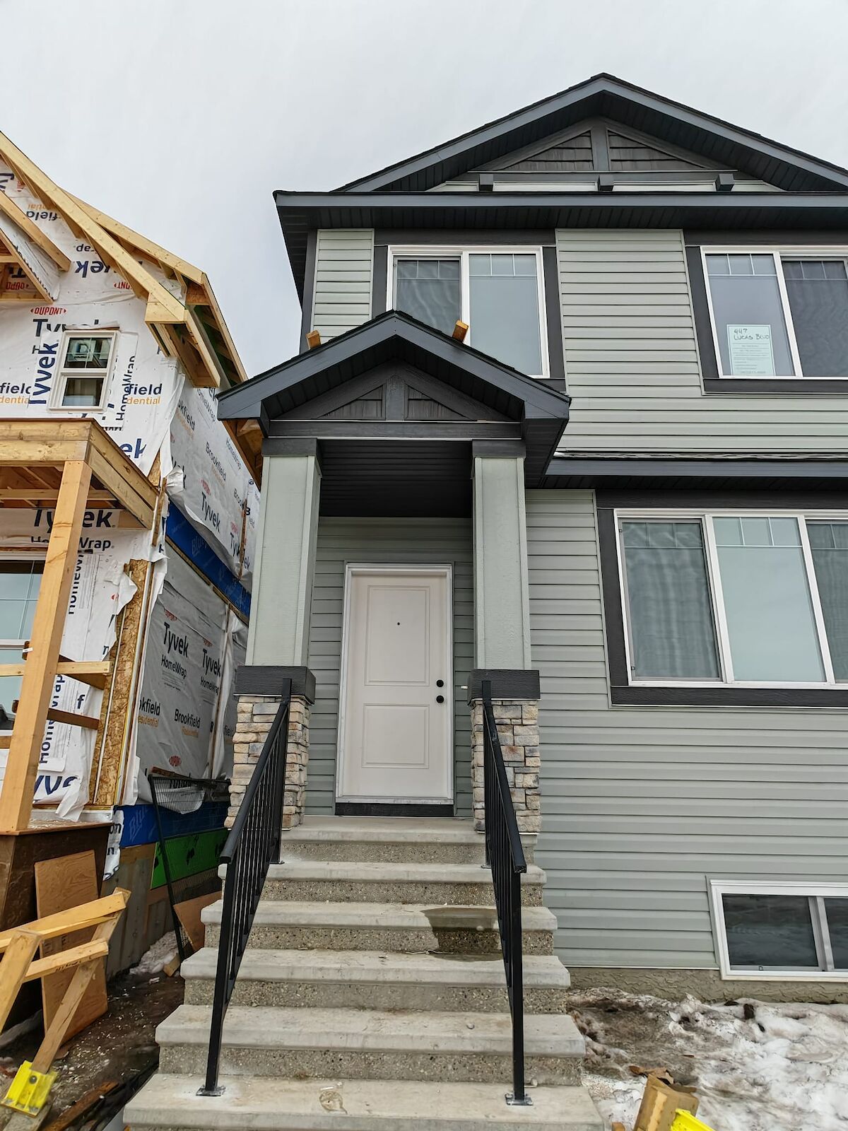 Calgary 3 bedrooms House for rent. Property photo: 598927-1