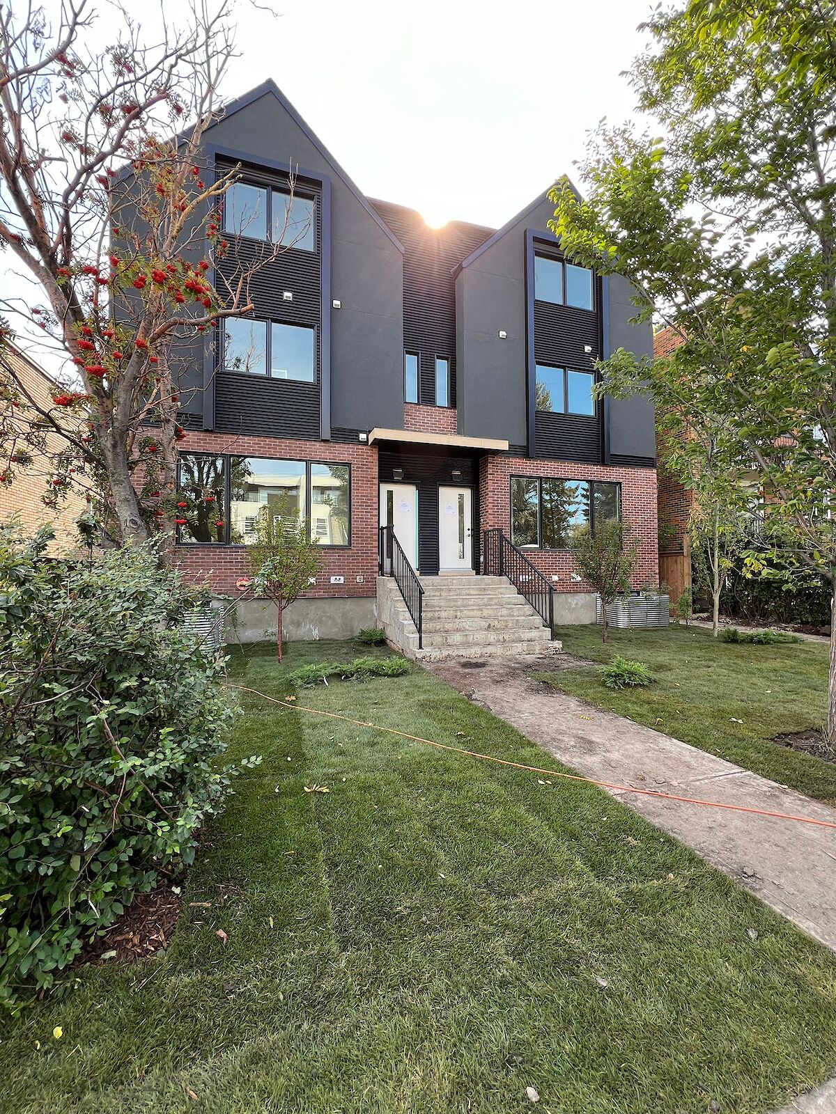Calgary 3 bedrooms Townhouse for rent. Property photo: 599305-1