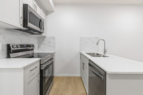Edmonton 2 bedrooms Basement for rent. Property photo: 599675-2