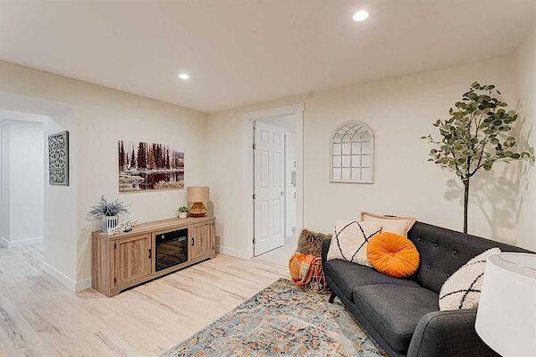 Calgary 3 bedrooms Basement for rent. Property photo: 599799-3