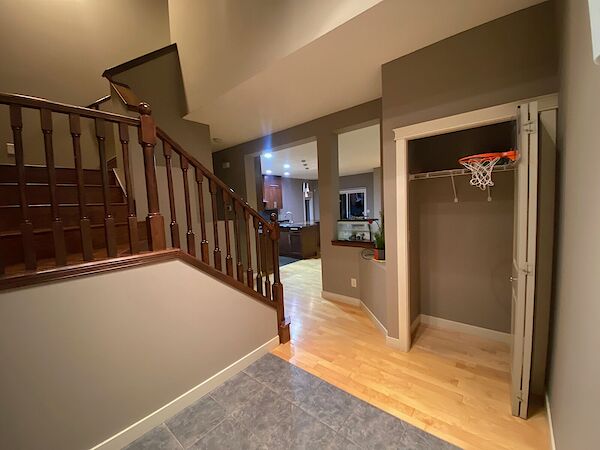 Calgary 3 bedrooms House for rent. Property photo: 599816-2