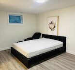 4 Bedrooms Room For Rent