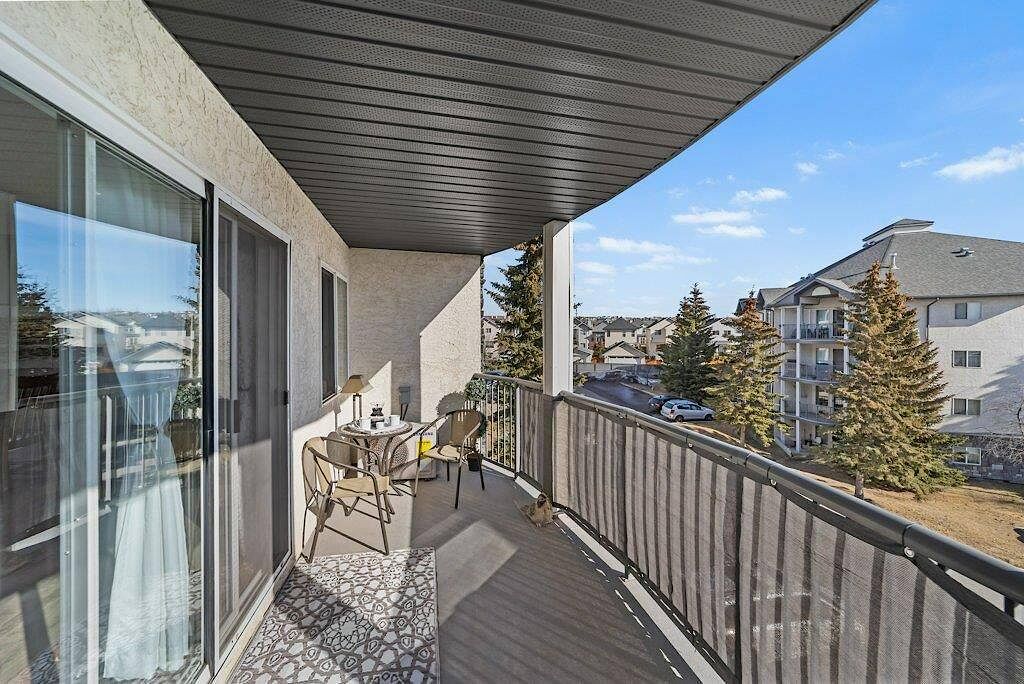 Calgary 2 bedrooms Condo Unit for rent. Property photo: 600162-1