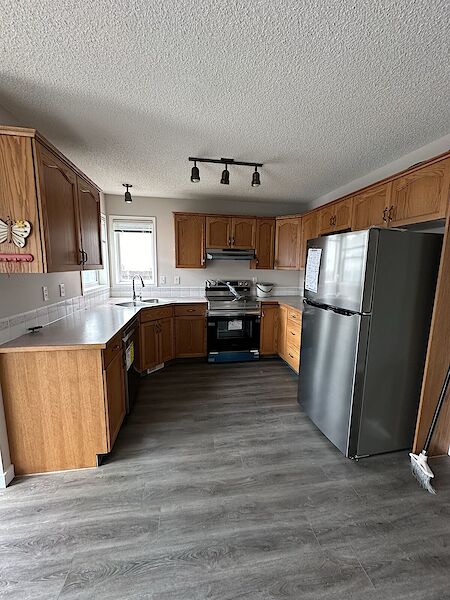 Calgary 3 bedrooms House for rent. Property photo: 600468-3