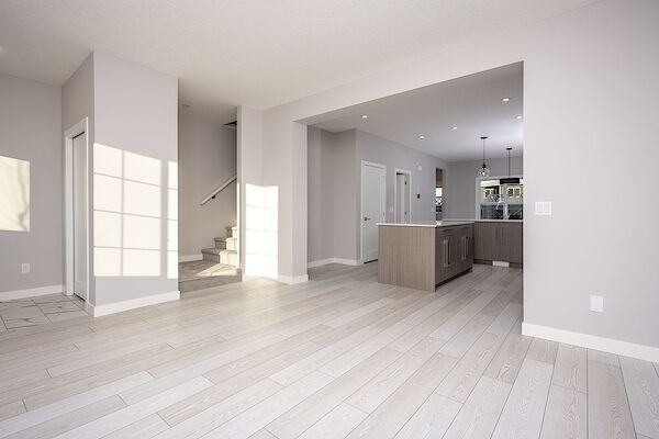Chestermere 3 bedrooms Townhouse for rent. Property photo: 600549-2