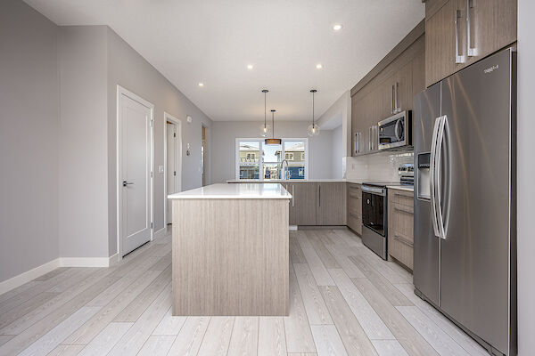 Chestermere 3 bedrooms Townhouse for rent. Property photo: 600549-3