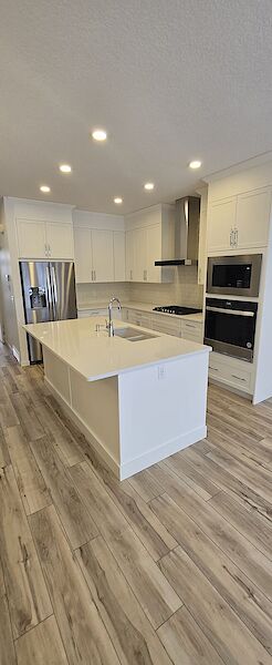 Calgary 4 + Den bedrooms Duplex for rent. Property photo: 601381-2