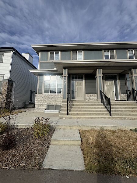 Three bedroom duplex - Main floor