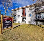 Cozy 1 Bedroom in Prime Tuxedo Park Location!