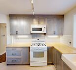 3 Bedroom Home in  Charleswood! Upper unit Only.