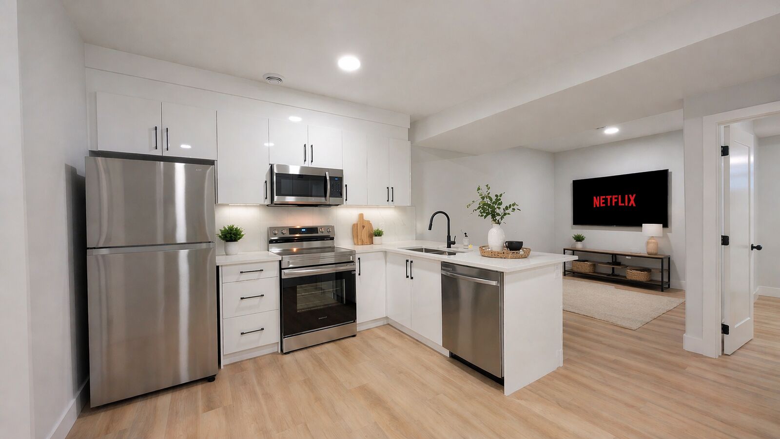 Edmonton 1 bedroom Basement for rent. Property photo: 601745-1