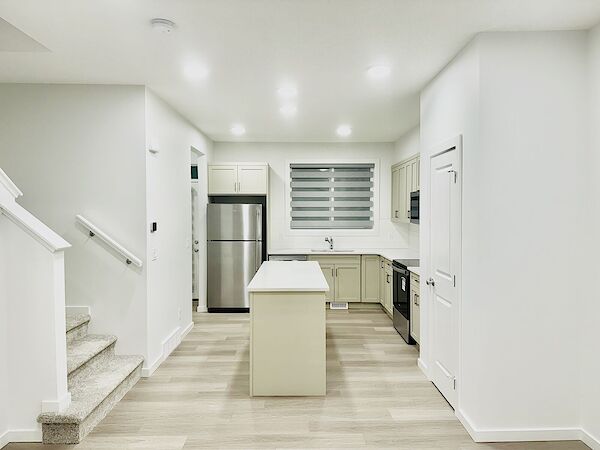 Calgary 3 bedrooms Main Floor for rent. Property photo: 601750-2