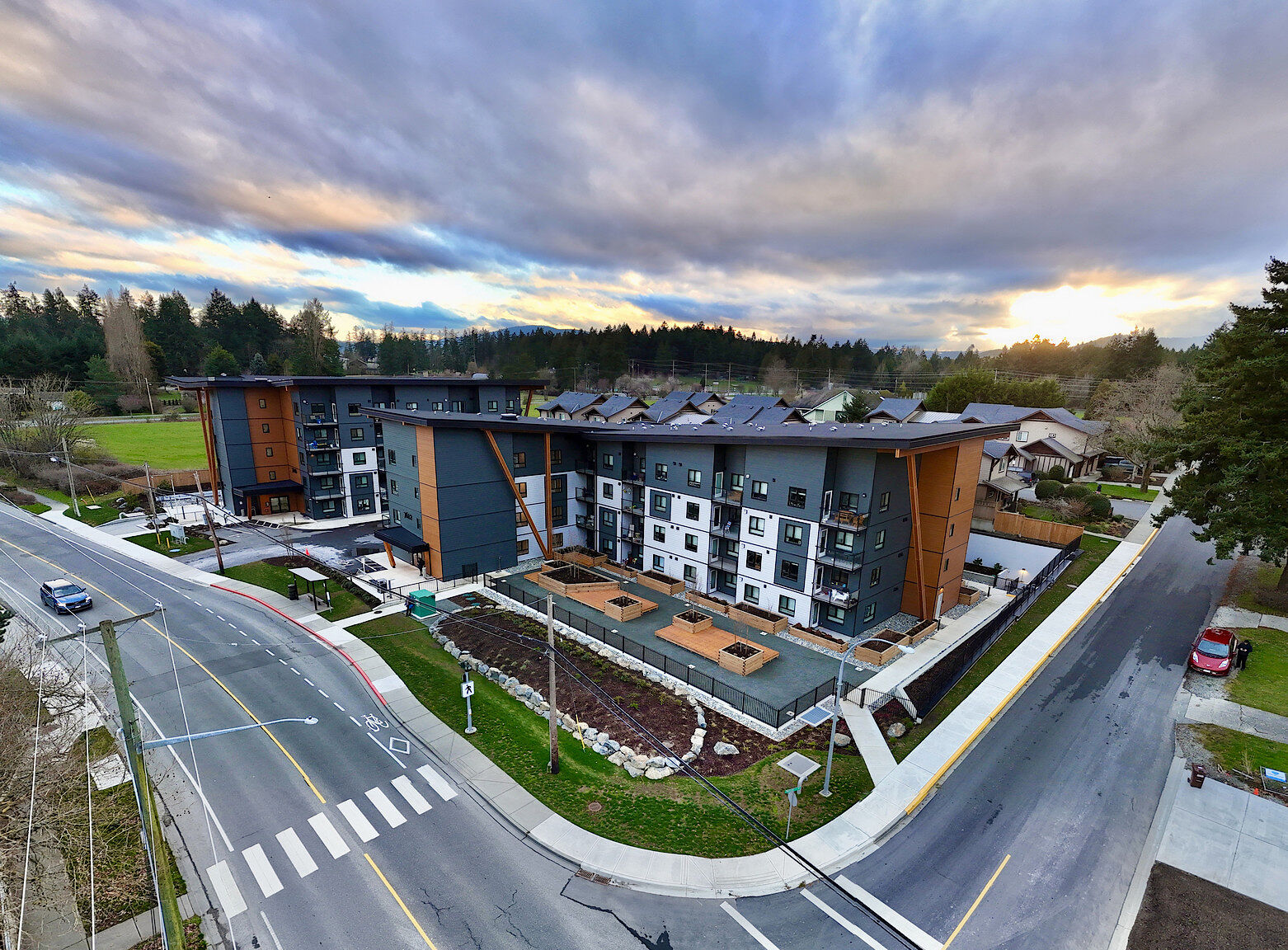Saanichton 2 bedrooms Apartment for rent. Property photo: 602232-1
