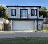 Furnished 1 Bedroom Laneway Home