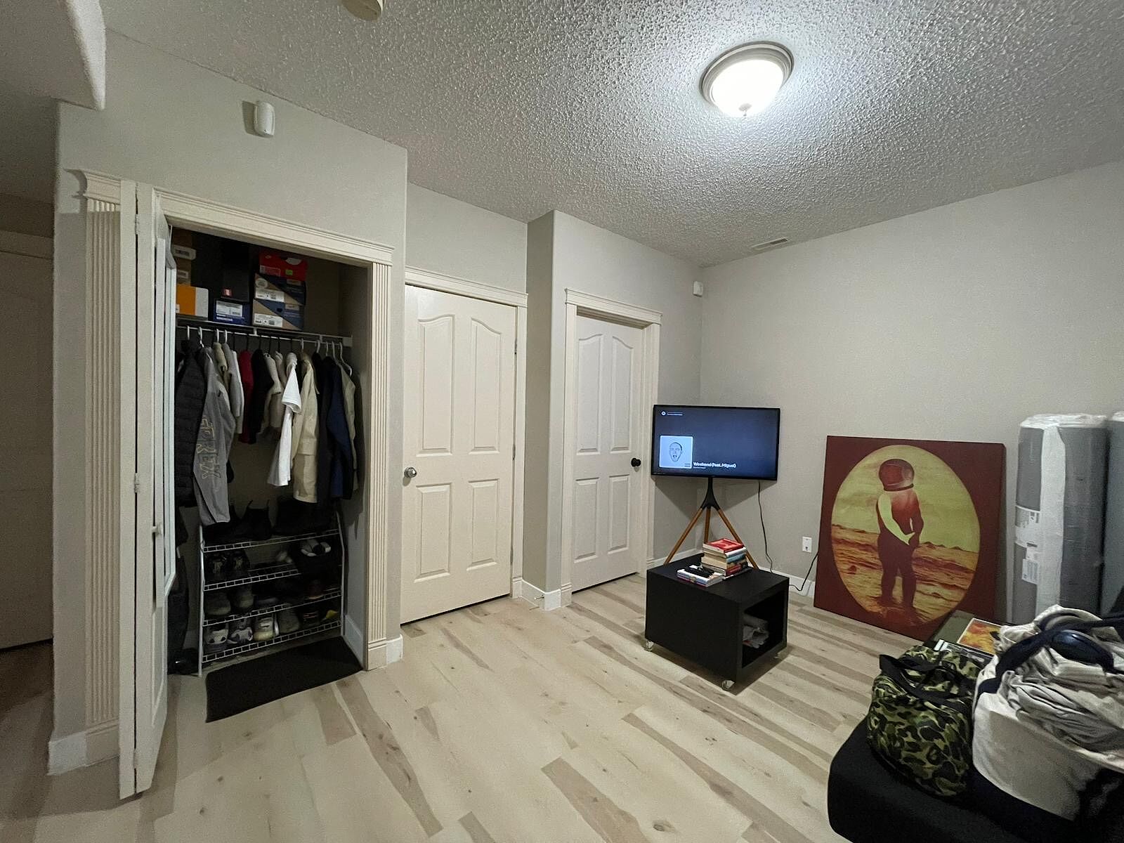 Calgary 2 bedrooms Room For Rent for rent. Property photo: 602450-1