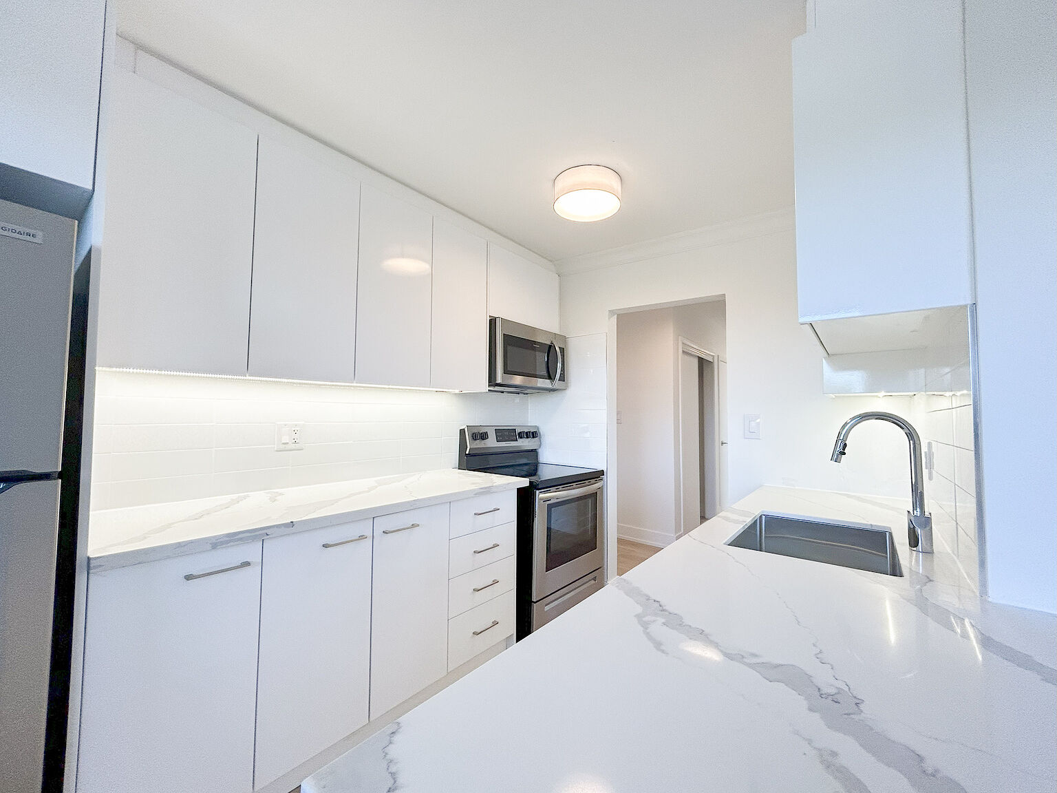 Burlington 2 bedrooms Apartment for rent. Property photo: 602750-1