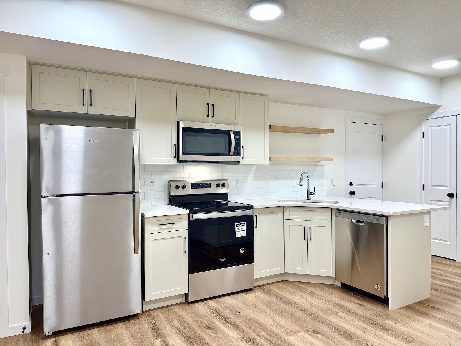 Calgary 2 bedrooms Basement for rent. Property photo: 603655-1