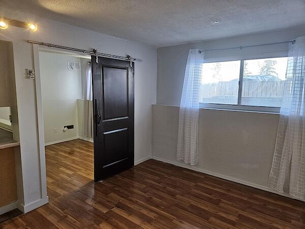Calgary 2 bedrooms Condo Unit for rent. Property photo: 604041-3