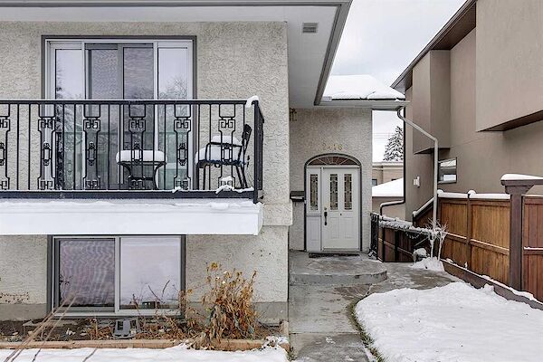 Calgary 3 bedrooms Duplex for rent. Property photo: 604046-2