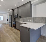3 bedroom townhouse in the Marda loop area!