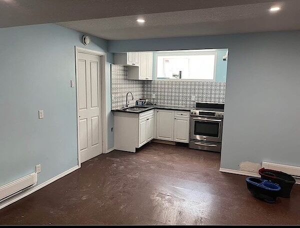 Calgary 1 + Den bedrooms Basement for rent. Property photo: 604467-3