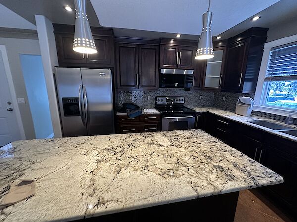 Calgary 4 + Den bedrooms House for rent. Property photo: 604469-3