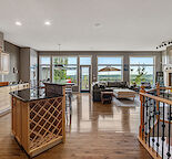 Executive Walkout Bungalow - Spectacular Panoramic Mountainview