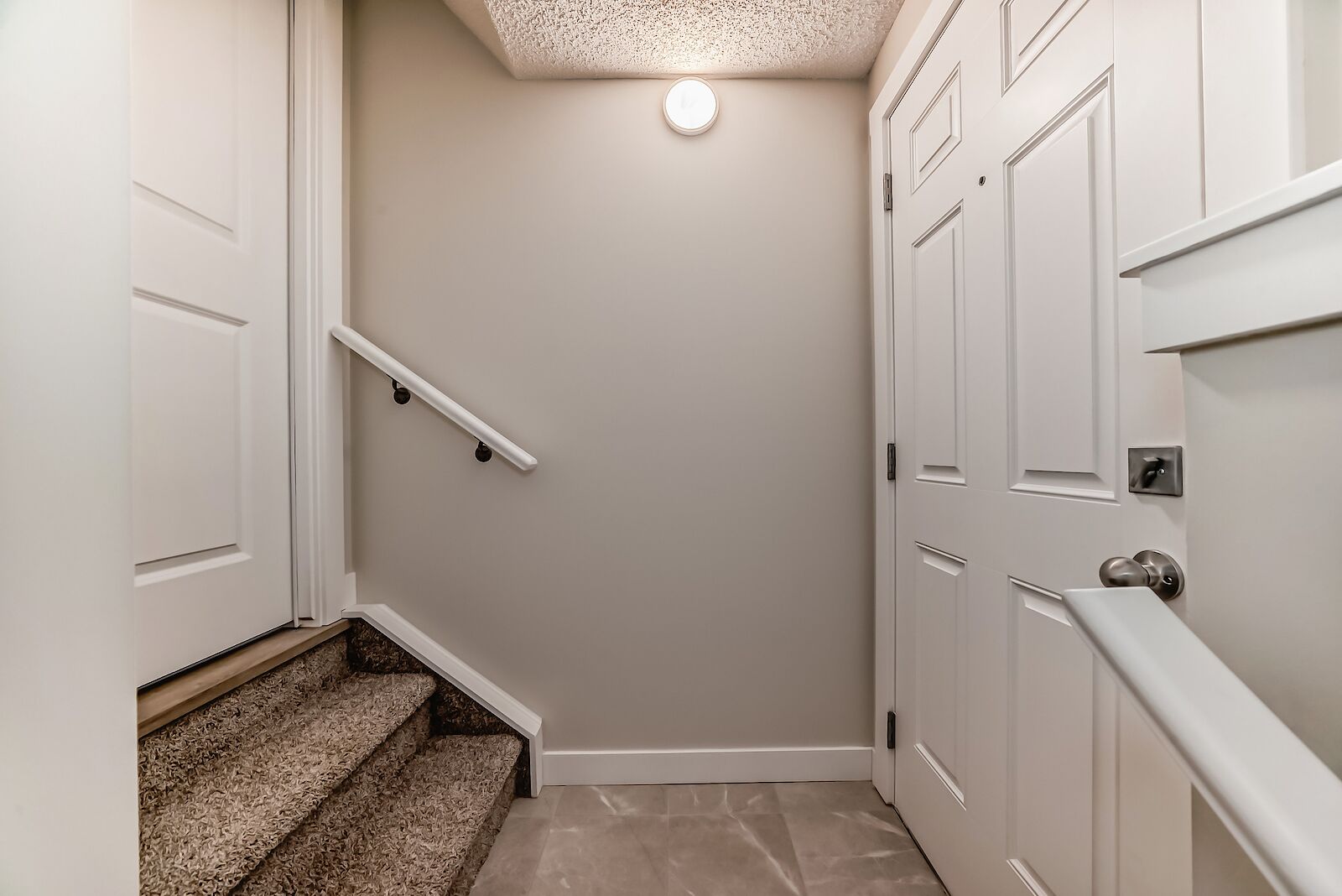 Calgary 1 bedroom Basement for rent. Property photo: 605515-1
