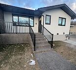 Newly renovated, spacious & bright, 2 bedroom, 1.5 baths, minutes to downtown