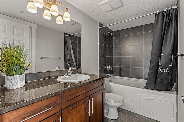 Calgary 2 bedrooms Condo Unit for rent. Property photo: 605881-3