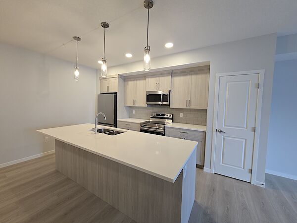 Calgary 1 bedroom Condo Unit for rent. Property photo: 606247-2
