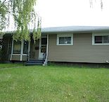 Brecken Rd NW,  short walk to C-train, buses, U of C, shoppping mall, Restarant