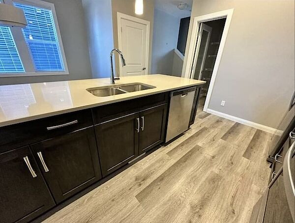 Calgary 3 bedrooms Duplex for rent. Property photo: 606390-3