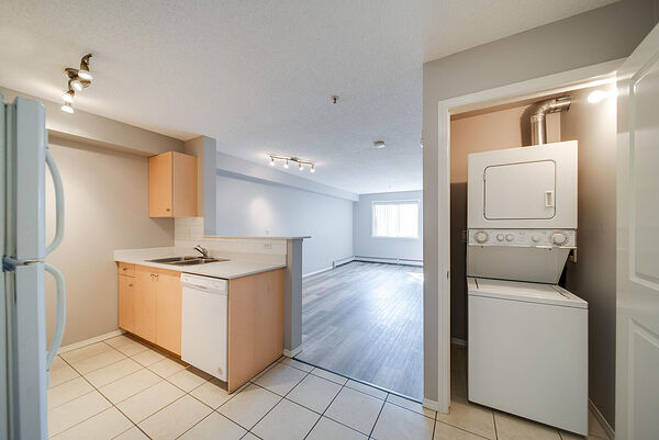 Edmonton 1 bedroom Apartment for rent. Property photo: 606728-3