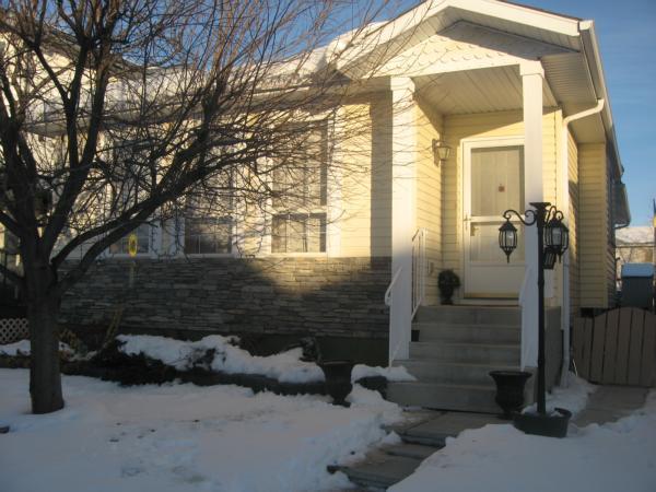 Calgary 3 bedrooms Main Floor for rent. Property photo: 60674-1